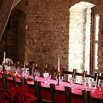 Burg 4*