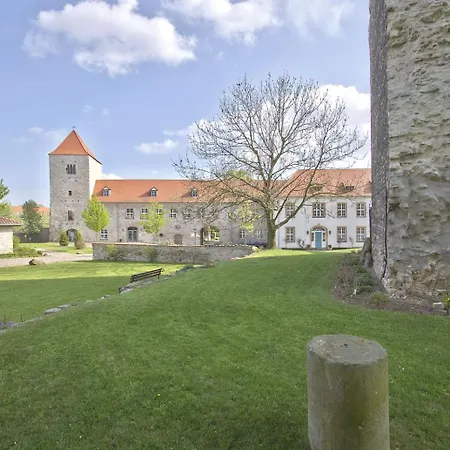 Burg 4* Wanzleben-Borde