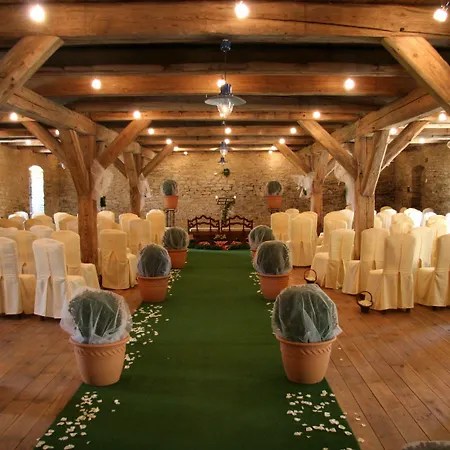 Burg Hotel Wanzleben-Borde