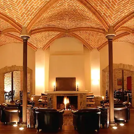 Burg 4*