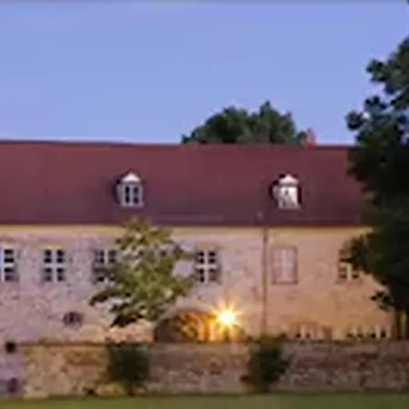 Burg 4*