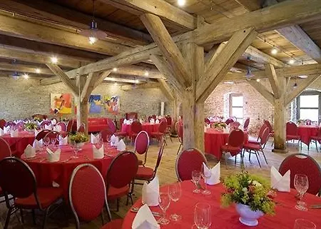 Burg 4* Wanzleben-Borde